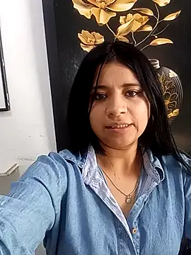 Snapshot of ValerieLove_ chatting on September 25, 2025, 7:09 pm ValerieLove online show from September 25, 2025, 7:09 pm