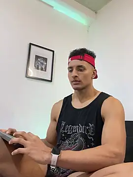 Snapshot of Smith_Fitness chatting on February 1, 2026, 9:13 pm Smith Fitness online show from February 1, 2026, 9:13 pm