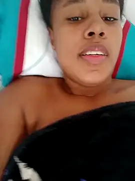 Snapshot of MoniqueMulberry chatting on September 20, 2025, 4:34 pm MoniqueMulberry online show from September 20, 2025, 4:34 pm