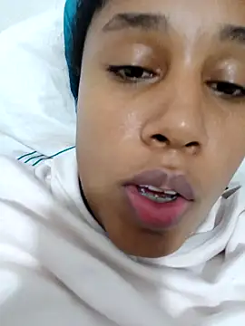 Snapshot of MoniqueMulberry chatting on September 23, 2025, 4:52 am MoniqueMulberry online show from September 23, 2025, 4:52 am