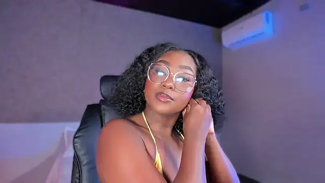 Kishalove  online show from October 30, 2025, 10:24 am