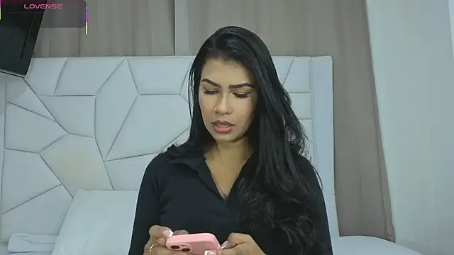 Paulaboterom online show from November 12, 2025, 6:56 pm