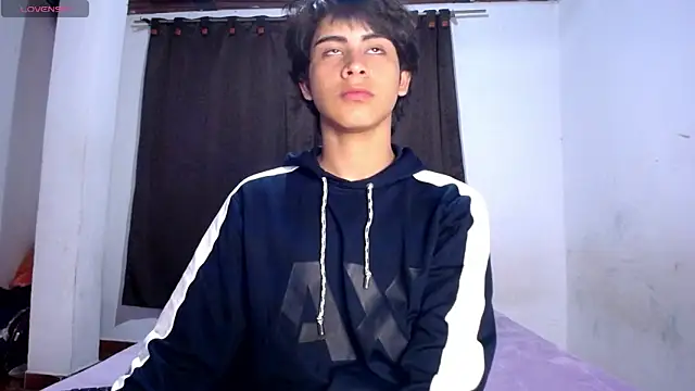 DaraKat18 online show from January 7, 2026, 8:30 am