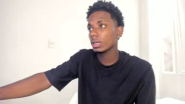 Amare 25 online show from October 17, 2025, 7:04 pm