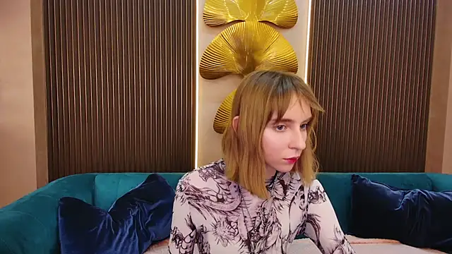 Beverly Gomes online show from December 1, 2025, 3:24 pm