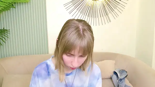 Beverly Gomes online show from October 4, 2025, 6:31 pm