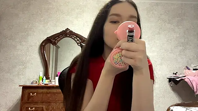 Snapshot of Pikmigirl18 chatting on October 5, 2025, 1:46 pm Pikmigirl18 online show from October 5, 2025, 1:46 pm