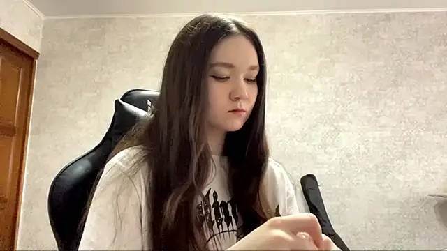 Snapshot of Pikmigirl18 chatting on September 28, 2025, 11:50 am Pikmigirl18 online show from September 28, 2025, 11:50 am