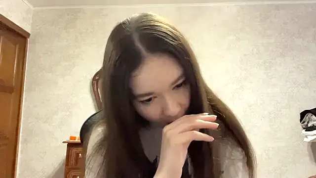 Snapshot of Pikmigirl18 chatting on September 22, 2025, 1:17 pm Pikmigirl18 online show from September 22, 2025, 1:17 pm