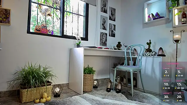 Snapshot of mrs_edha chatting on October 17, 2025, 11:56 am mrs edha online show from October 17, 2025, 11:56 am