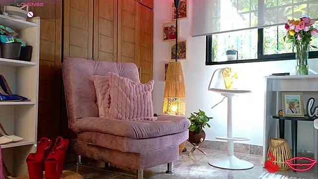 Snapshot of mrs_edha chatting on June 17, 2026, 2:05 pm mrs edha online show from June 17, 2026, 2:05 pm