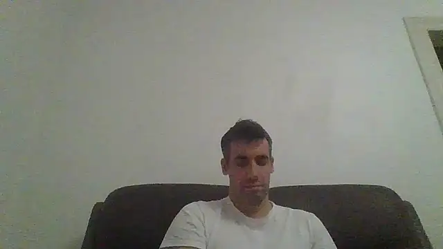 JulioIsHere4you online show from November 8, 2025, 9:07 pm