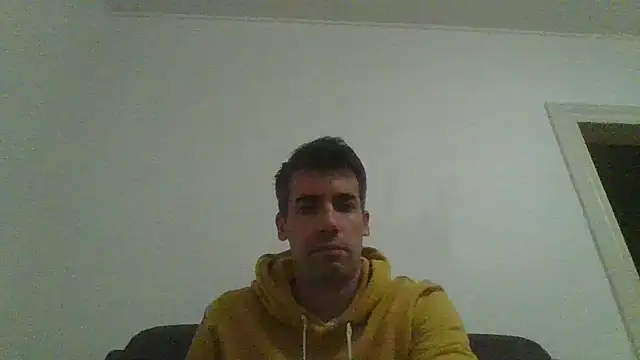 JulioIsHere4you online show from October 2, 2025, 3:32 am