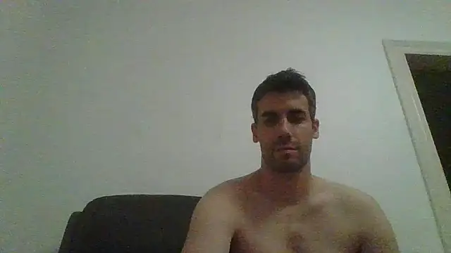 JulioIsHere4you online show from September 19, 2025, 6:56 pm