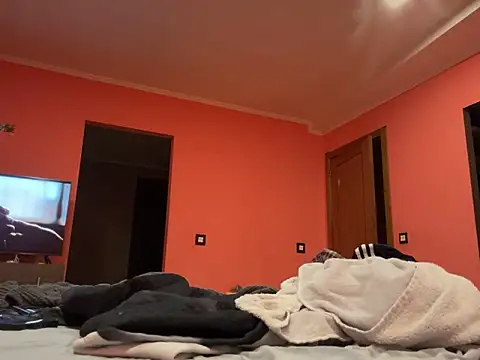 Snapshot of ruberofre chatting on October 7, 2025, 11:28 pm ruberofre online show from October 7, 2025, 11:28 pm