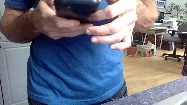 blusky07 online show from November 12, 2025, 7:40 pm