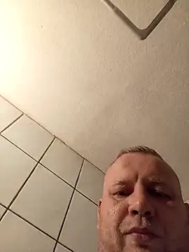 freazy1000 online show from September 19, 2025, 4:49 am