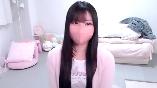 Snapshot of moka-neko chatting on November 9, 2025, 5:06 pm moka-neko online show from November 9, 2025, 5:06 pm