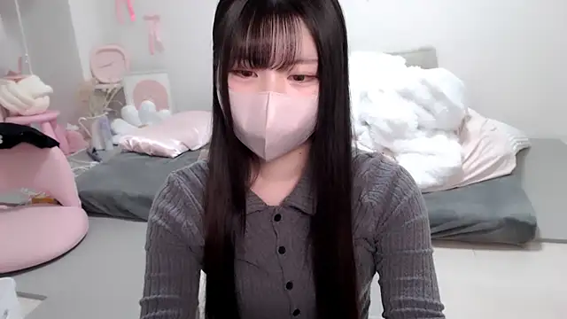 moka-neko online show from April 8, 2026, 1:45 pm