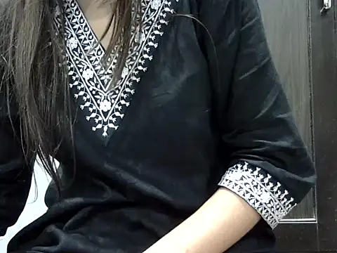 SEXYGUDIYA online show from October 7, 2025, 7:26 pm