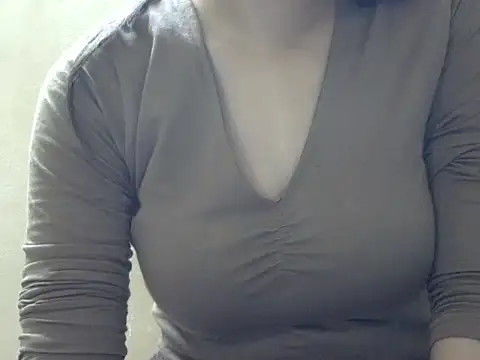 SEXYGUDIYA online show from October 5, 2025, 12:40 pm