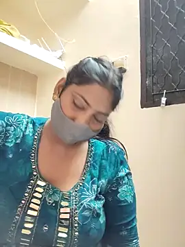 Snapshot of Kajal-baby07 chatting on October 6, 2025, 6:47 am Kajal-baby07 online show from October 6, 2025, 6:47 am