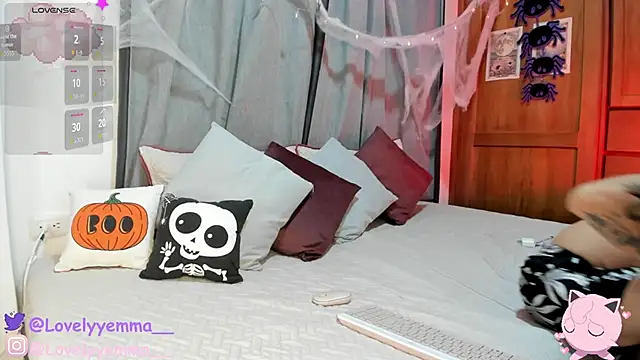 Snapshot of Dirtycalm chatting on October 27, 2025, 11:05 pm Dirtycalm online show from October 27, 2025, 11:05 pm