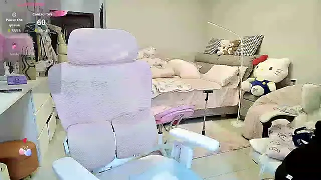 Diva VVN online show from October 11, 2025, 12:00 am