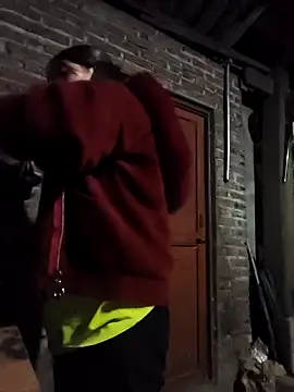 Snapshot of siki-00 chatting on December 22, 2025, 11:43 am siki-00 online show from December 22, 2025, 11:43 am