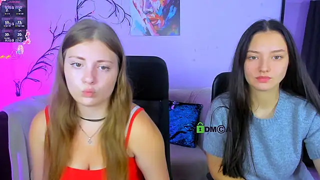 Snapshot of melani_bumm chatting on September 24, 2025, 5:47 am melani bumm online show from September 24, 2025, 5:47 am