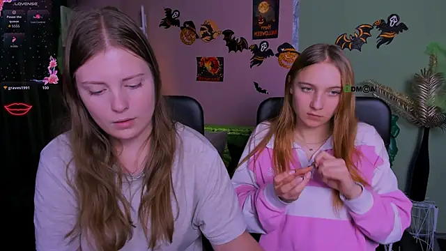 Snapshot of melani_bumm chatting on October 27, 2025, 6:20 pm melani bumm online show from October 27, 2025, 6:20 pm