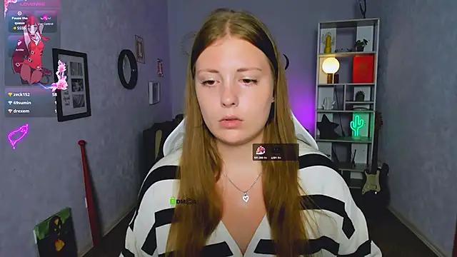 Snapshot of melani_bumm chatting on September 21, 2025, 12:32 pm melani bumm online show from September 21, 2025, 12:32 pm