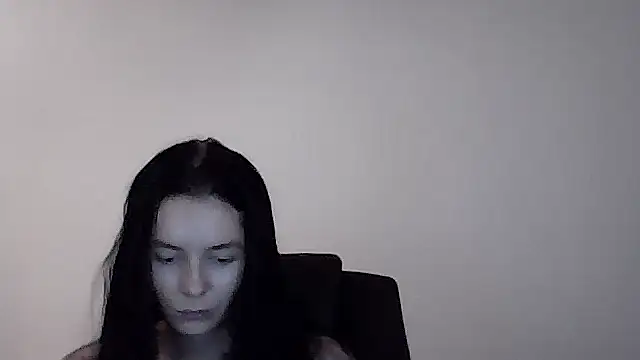 Snapshot of Fufella chatting on November 7, 2025, 8:46 pm Fufella online show from November 7, 2025, 8:46 pm