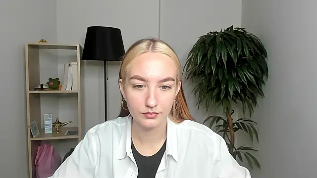BabetteTing online show from September 9, 2025, 8:35 am