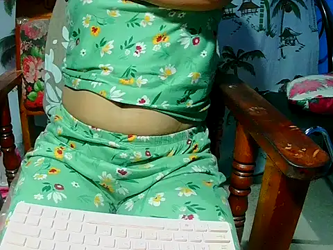 Snapshot of Wild_kat89 chatting on October 1, 2025, 4:28 am Wild kat89 online show from October 1, 2025, 4:28 am