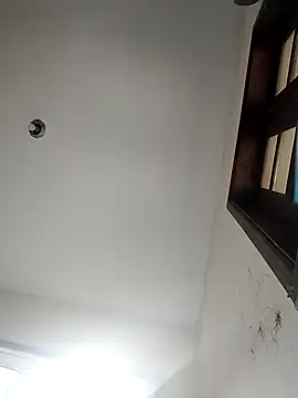 Ella lima online show from April 16, 2026, 5:36 pm