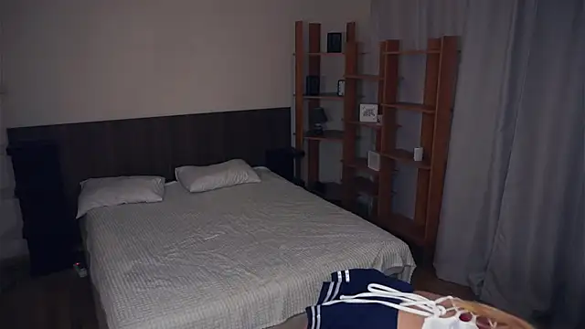 Snapshot of LenitaTumblin chatting on October 7, 2025, 7:37 pm LenitaTumblin online show from October 7, 2025, 7:37 pm