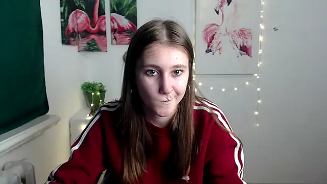 Snapshot of Milka_kamila chatting on October 8, 2025, 10:28 am Milka kamila online show from October 8, 2025, 10:28 am