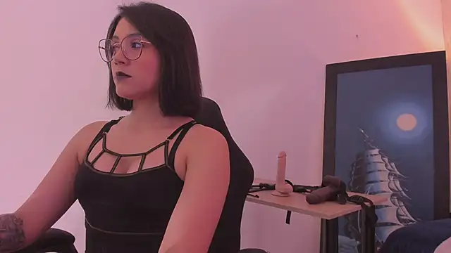 AnnaraLein online show from November 1, 2025, 3:24 am