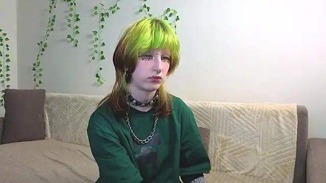 Snapshot of KandraCruser chatting on September 23, 2025, 8:27 pm KandraCruser online show from September 23, 2025, 8:27 pm