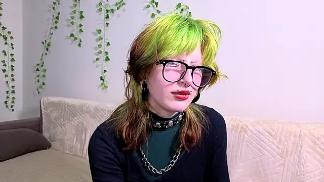 Snapshot of KandraCruser chatting on September 18, 2025, 7:28 pm KandraCruser online show from September 18, 2025, 7:28 pm