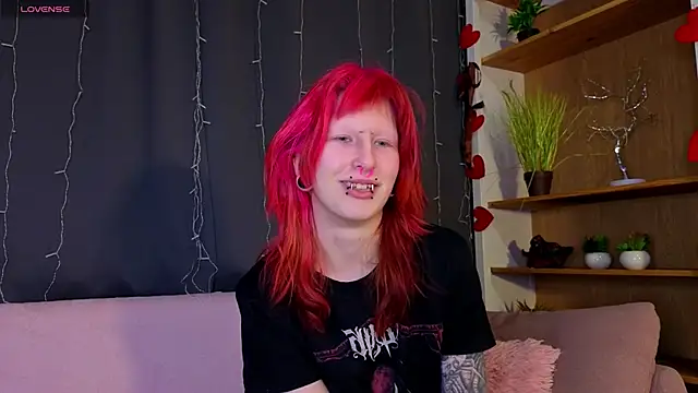 Snapshot of KandraCruser chatting on February 9, 2026, 8:18 pm KandraCruser online show from February 9, 2026, 8:18 pm