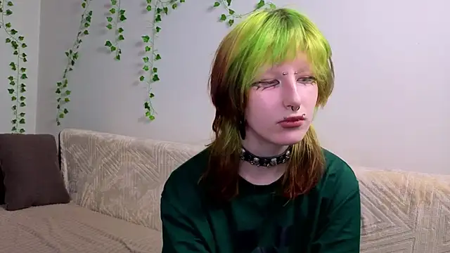 Snapshot of KandraCruser chatting on September 22, 2025, 8:04 pm KandraCruser online show from September 22, 2025, 8:04 pm