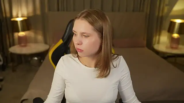 Snapshot of Tiana_Princesss chatting on October 15, 2025, 6:49 pm Tiana Princesss online show from October 15, 2025, 6:49 pm