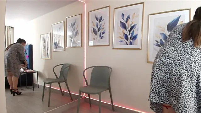 TiffanyStorms LS online show from September 19, 2025, 12:53 pm