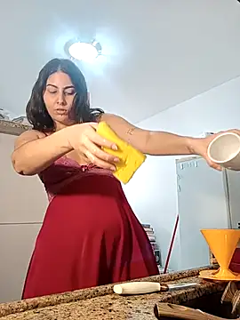 ApenasLys online show from October 4, 2025, 1:45 pm