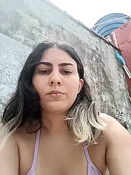 ApenasLys online show from September 20, 2025, 2:55 pm