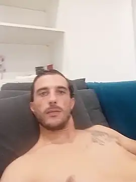 Snapshot of BogossFrench chatting on September 9, 2025, 2:26 pm BogossFrench online show from September 9, 2025, 2:26 pm