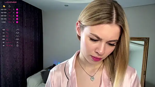 Lil Elisa online show from October 16, 2025, 10:45 am