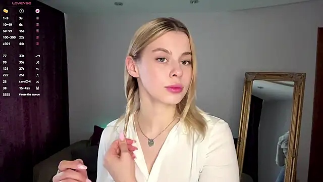 Lil Elisa online show from September 19, 2025, 11:03 am